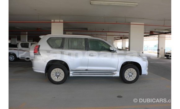 Acheter Import Voiture Toyota Prado Autre à Import - Dubai, A'ana Acheter Import Voiture Toyota Prado Autre à Import - Dubai, A'ana