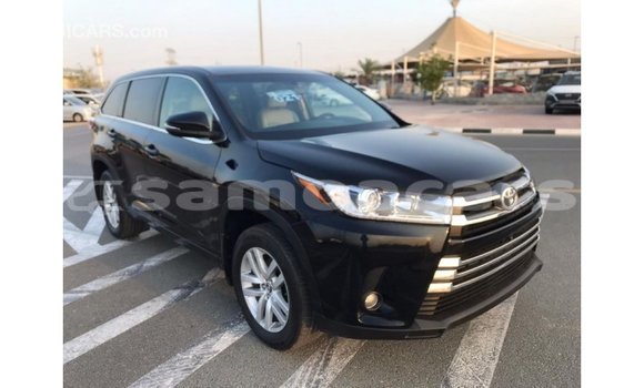 Acheter Import Voiture Toyota Highlander Noir à Import - Dubai, A'ana Acheter Import Voiture Toyota Highlander Noir à Import - Dubai, A'ana