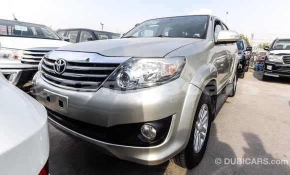 Acheter Import Voiture Toyota Fortuner Autre à Import - Dubai, A'ana Acheter Import Voiture Toyota Fortuner Autre à Import - Dubai, A'ana
