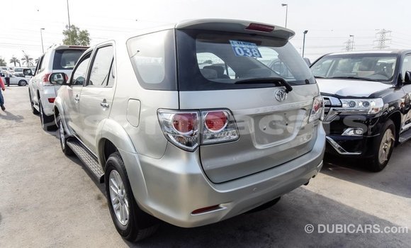 Acheter Import Voiture Toyota Fortuner Autre à Import - Dubai, A'ana Acheter Import Voiture Toyota Fortuner Autre à Import - Dubai, A'ana