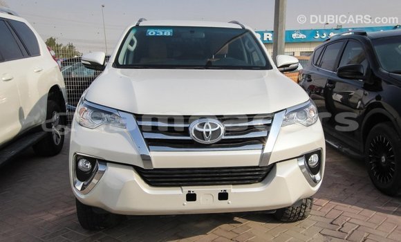 Buy Import Toyota Fortuner White Car in Import - Dubai in A'ana Buy Import Toyota Fortuner White Car in Import - Dubai in A'ana
