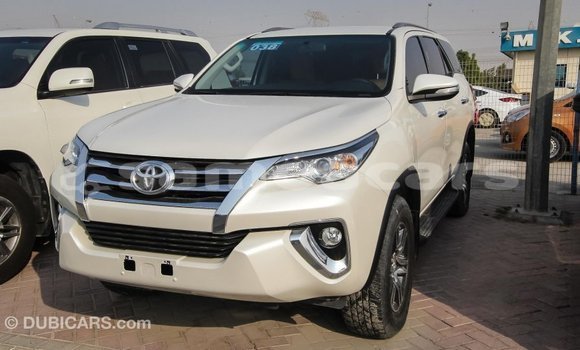 Buy Import Toyota Fortuner White Car in Import - Dubai in A'ana Buy Import Toyota Fortuner White Car in Import - Dubai in A'ana