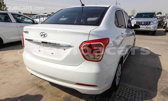 Acheter Import Voiture Hyundai i10 Blanc à Import - Dubai, A'ana Acheter Import Voiture Hyundai i10 Blanc à Import - Dubai, A'ana