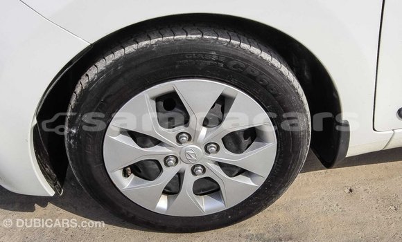 Acheter Import Voiture Hyundai i10 Blanc à Import - Dubai, A'ana Acheter Import Voiture Hyundai i10 Blanc à Import - Dubai, A'ana