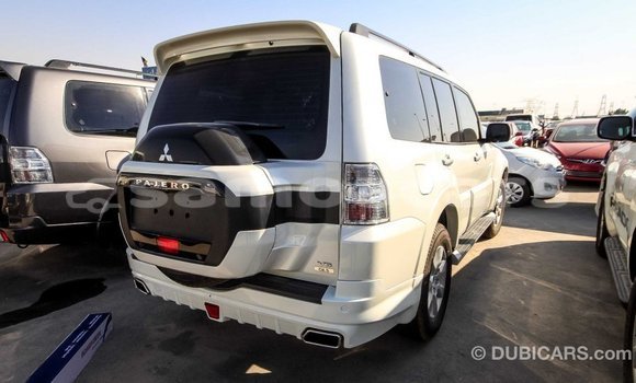 Buy Import Mitsubishi Pajero White Car in Import - Dubai in A'ana Buy Import Mitsubishi Pajero White Car in Import - Dubai in A'ana