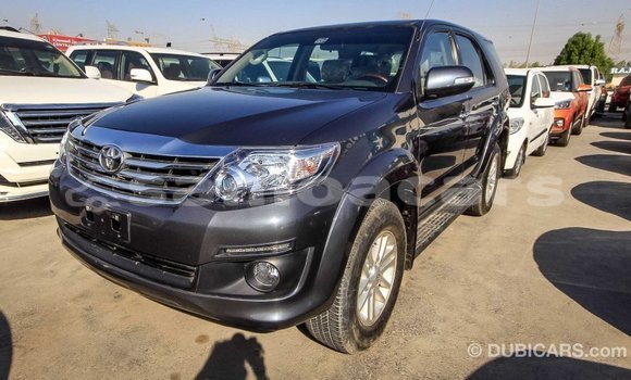 Acheter Import Voiture Toyota Fortuner Autre à Import - Dubai, A'ana Acheter Import Voiture Toyota Fortuner Autre à Import - Dubai, A'ana