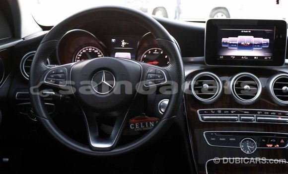 Buy Import Mercedes-Benz 190 Black Car in Import - Dubai in A'ana Buy Import Mercedes-Benz 190 Black Car in Import - Dubai in A'ana
