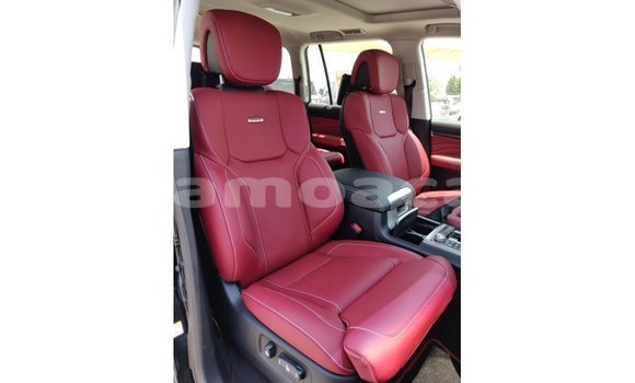 Buy Import Toyota Land Cruiser Black Car in Import - Dubai in A'ana Buy Import Toyota Land Cruiser Black Car in Import - Dubai in A'ana