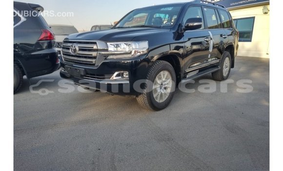 Acheter Import Voiture Toyota Land Cruiser Noir à Import - Dubai, A'ana Acheter Import Voiture Toyota Land Cruiser Noir à Import - Dubai, A'ana