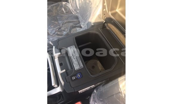 Buy Import Toyota Land Cruiser Black Car in Import - Dubai in A'ana Buy Import Toyota Land Cruiser Black Car in Import - Dubai in A'ana