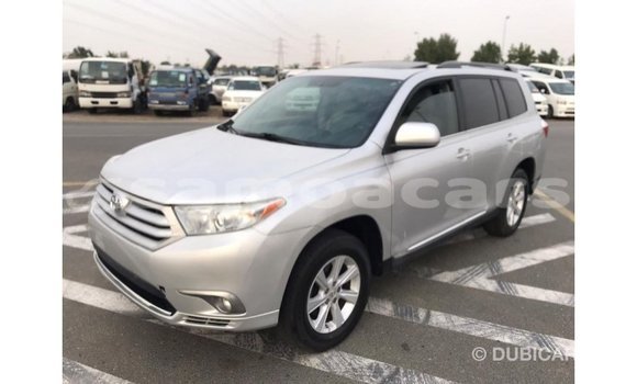 Acheter Import Voiture Toyota Highlander Autre à Import - Dubai, A'ana Acheter Import Voiture Toyota Highlander Autre à Import - Dubai, A'ana