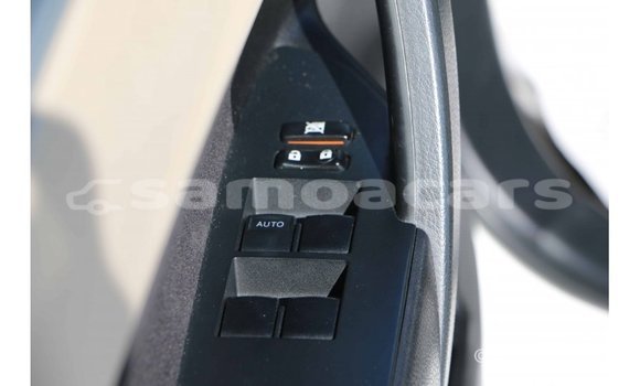 Acheter Import Voiture Toyota Corolla Blanc à Import - Dubai, A'ana Acheter Import Voiture Toyota Corolla Blanc à Import - Dubai, A'ana