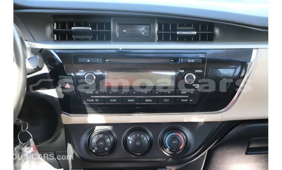 Acheter Import Voiture Toyota Corolla Blanc à Import - Dubai, A'ana Acheter Import Voiture Toyota Corolla Blanc à Import - Dubai, A'ana