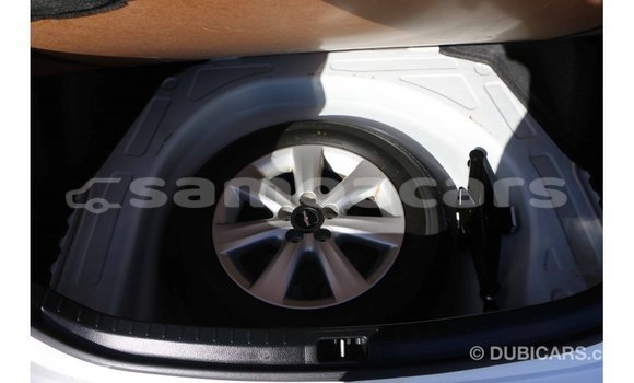 Acheter Import Voiture Toyota Corolla Blanc à Import - Dubai, A'ana Acheter Import Voiture Toyota Corolla Blanc à Import - Dubai, A'ana