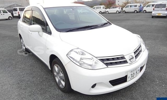 Acheter Occasion Voiture Nissan Tiida Blanc à Apia, Tuamasaga Acheter Occasion Voiture Nissan Tiida Blanc à Apia, Tuamasaga