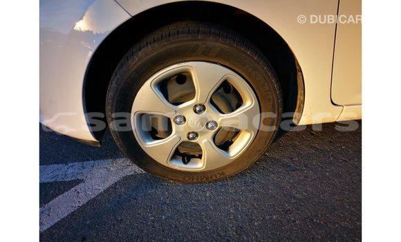 Acheter Import Voiture Kia Picanto Blanc à Import - Dubai, A'ana Acheter Import Voiture Kia Picanto Blanc à Import - Dubai, A'ana