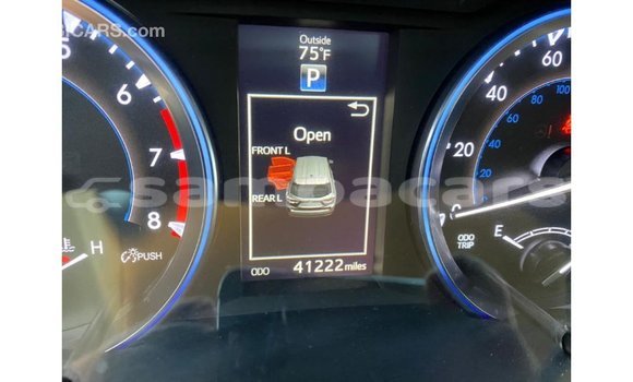 Acheter Import Voiture Toyota Highlander Vert à Import - Dubai, A'ana Acheter Import Voiture Toyota Highlander Vert à Import - Dubai, A'ana