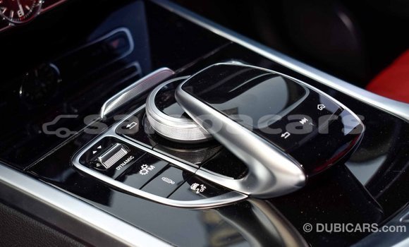 Acheter Import Voiture Mercedes-Benz 190 Noir à Import - Dubai, A'ana Acheter Import Voiture Mercedes-Benz 190 Noir à Import - Dubai, A'ana