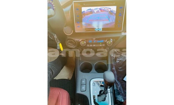 Acheter Import Voiture Toyota Hilux Blanc à Import - Dubai, A'ana Acheter Import Voiture Toyota Hilux Blanc à Import - Dubai, A'ana