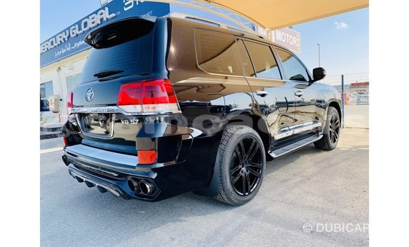 Acheter Import Voiture Toyota Land Cruiser Noir à Import - Dubai, A'ana Acheter Import Voiture Toyota Land Cruiser Noir à Import - Dubai, A'ana