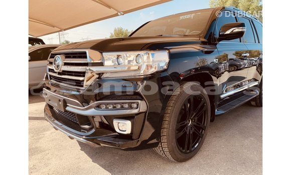 Acheter Import Voiture Toyota Land Cruiser Noir à Import - Dubai, A'ana Acheter Import Voiture Toyota Land Cruiser Noir à Import - Dubai, A'ana