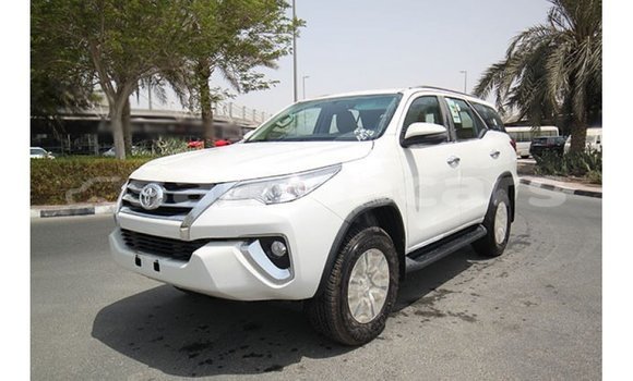 Buy Import Toyota Fortuner White Car in Import - Dubai in A'ana Buy Import Toyota Fortuner White Car in Import - Dubai in A'ana