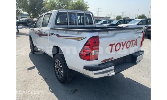 Buy Import Toyota Hilux White Car in Import - Dubai in A'ana Buy Import Toyota Hilux White Car in Import - Dubai in A'ana