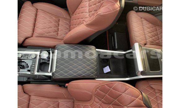 Buy Import Toyota Land Cruiser Black Car in Import - Dubai in A'ana Buy Import Toyota Land Cruiser Black Car in Import - Dubai in A'ana