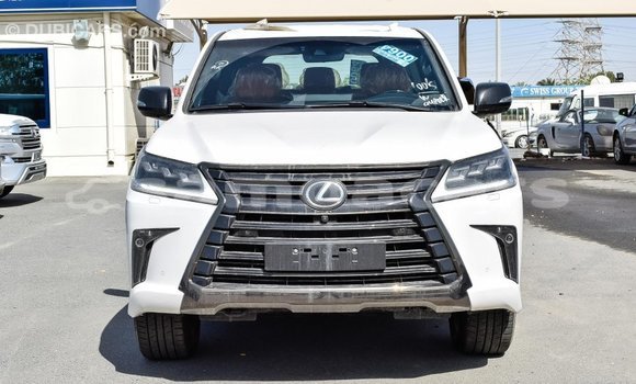 Acheter Import Voiture Lexus LX Blanc à Import - Dubai, A'ana Acheter Import Voiture Lexus LX Blanc à Import - Dubai, A'ana