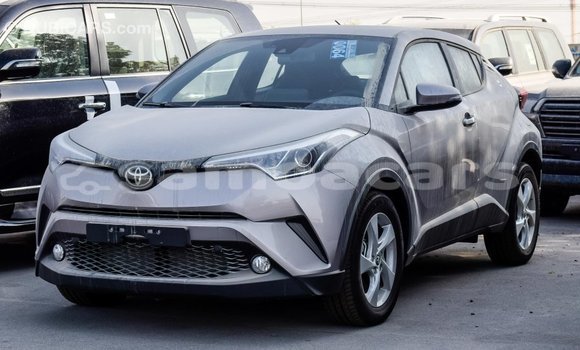 Acheter Import Voiture Toyota C-HR Autre à Import - Dubai, A'ana Acheter Import Voiture Toyota C-HR Autre à Import - Dubai, A'ana