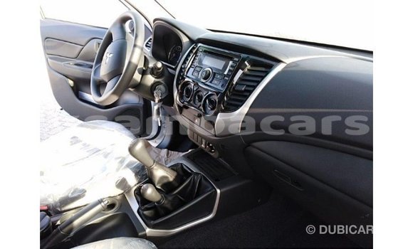 Buy Import Mitsubishi L200 White Car in Import - Dubai in A'ana Buy Import Mitsubishi L200 White Car in Import - Dubai in A'ana