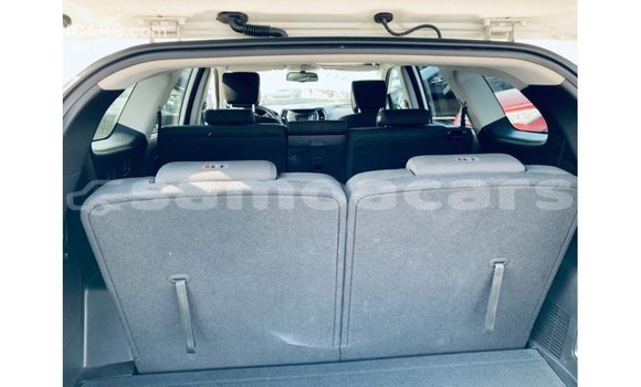 Buy Import Hyundai Santa Fe White Car in Import - Dubai in A'ana Buy Import Hyundai Santa Fe White Car in Import - Dubai in A'ana