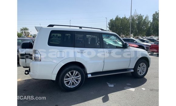 Buy Import Mitsubishi Pajero White Car in Import - Dubai in A'ana Buy Import Mitsubishi Pajero White Car in Import - Dubai in A'ana
