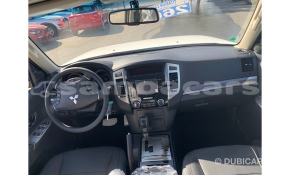 Buy Import Mitsubishi Pajero White Car in Import - Dubai in A'ana Buy Import Mitsubishi Pajero White Car in Import - Dubai in A'ana