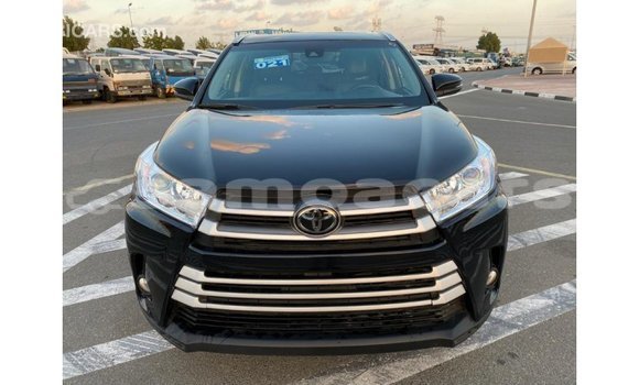 Acheter Import Voiture Toyota Highlander Noir à Import - Dubai, A'ana Acheter Import Voiture Toyota Highlander Noir à Import - Dubai, A'ana