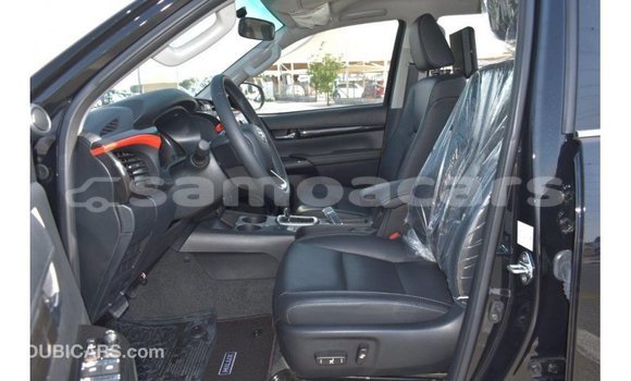 Buy Import Toyota Hilux Black Car in Import - Dubai in A'ana Buy Import Toyota Hilux Black Car in Import - Dubai in A'ana