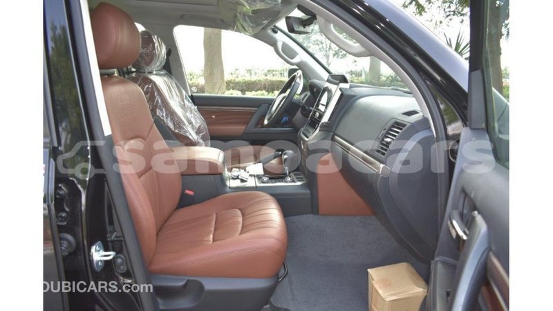 Big with watermark toyota land cruiser a'ana import dubai 2910