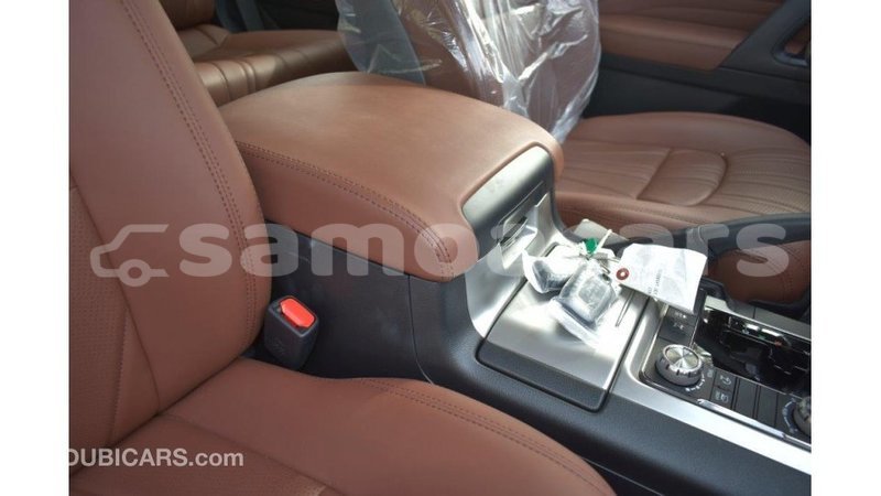 Big with watermark toyota land cruiser a'ana import dubai 2910