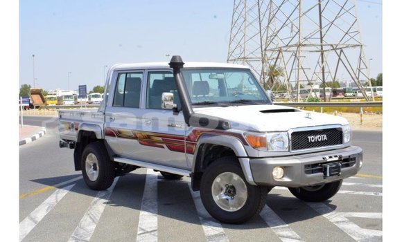 Buy Import Toyota Land Cruiser Other Car in Import - Dubai in A'ana Buy Import Toyota Land Cruiser Other Car in Import - Dubai in A'ana