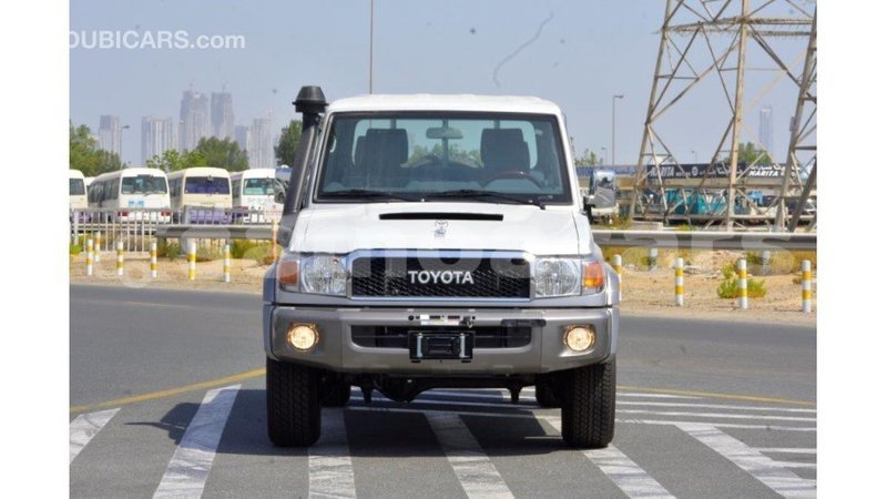 Big with watermark toyota land cruiser a'ana import dubai 2911