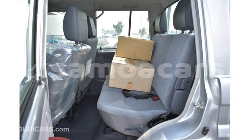 Big with watermark toyota land cruiser a'ana import dubai 2911