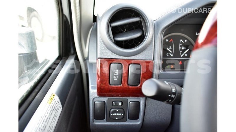 Big with watermark toyota land cruiser a'ana import dubai 2911