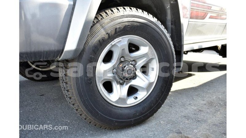 Big with watermark toyota land cruiser a'ana import dubai 2911