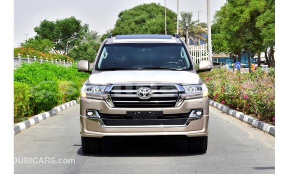 Buy Import Toyota Land Cruiser Other Car in Import - Dubai in A'ana Buy Import Toyota Land Cruiser Other Car in Import - Dubai in A'ana