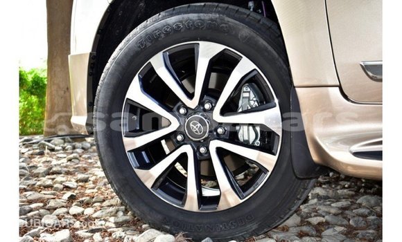 Buy Import Toyota Land Cruiser Other Car in Import - Dubai in A'ana Buy Import Toyota Land Cruiser Other Car in Import - Dubai in A'ana