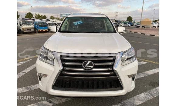 Acheter Import Voiture Lexus GX Blanc à Import - Dubai, A'ana Acheter Import Voiture Lexus GX Blanc à Import - Dubai, A'ana