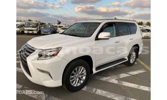 Acheter Import Voiture Lexus GX Blanc à Import - Dubai, A'ana Acheter Import Voiture Lexus GX Blanc à Import - Dubai, A'ana