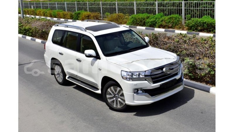 Big with watermark toyota land cruiser a'ana import dubai 2917