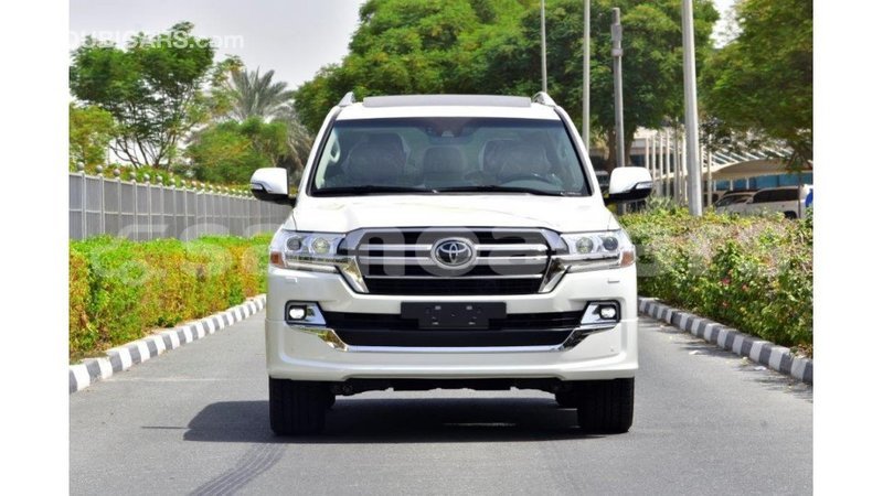 Big with watermark toyota land cruiser a'ana import dubai 2917