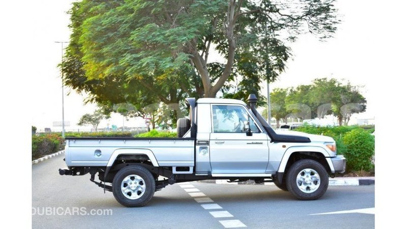 Big with watermark toyota land cruiser a'ana import dubai 2919